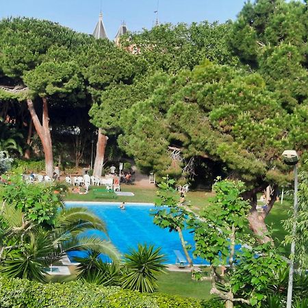 Bright Apartment Near The Beach And Barcelona By Train El El Masnou Eksteriør billede