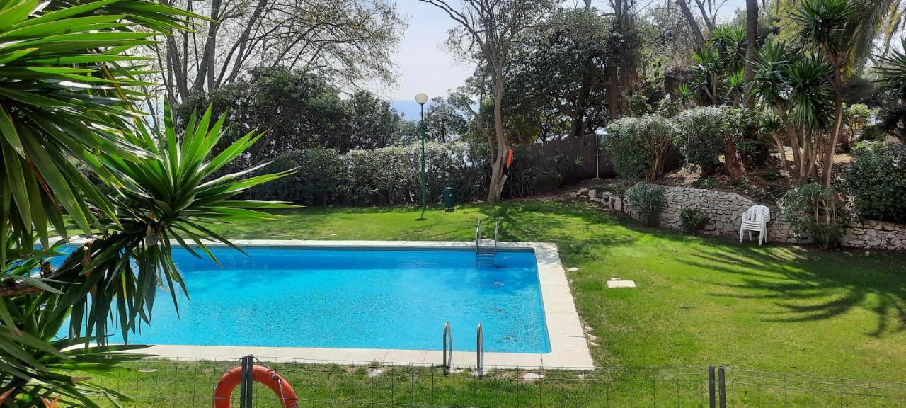 Bright Apartment Near The Beach And Barcelona By Train El El Masnou Eksteriør billede