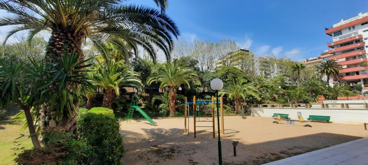 Bright Apartment Near The Beach And Barcelona By Train El El Masnou Eksteriør billede